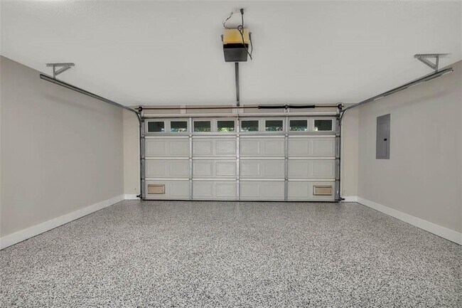 Building Photo - 200 Salt Air Dr