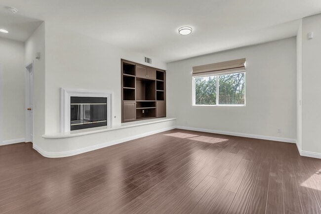 Building Photo - 6826 E Horizon Dr