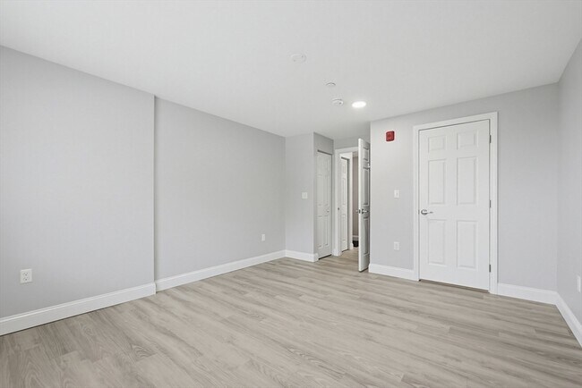 Building Photo - 212 Franklin Crossing Rd