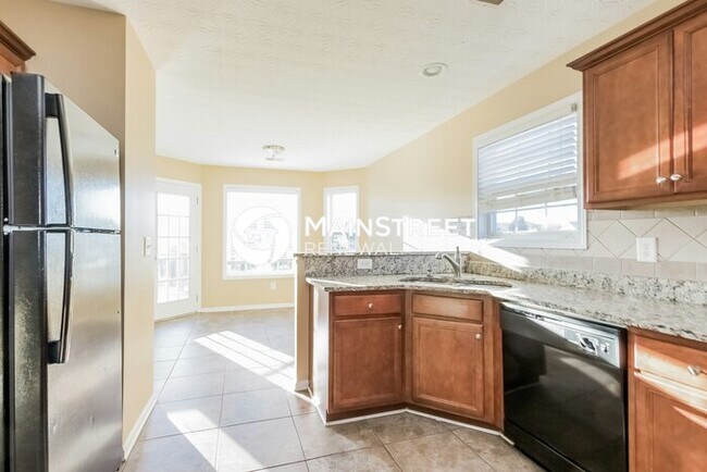 Building Photo - 3 Bedroom Pet-Friendly Home in Douglasville, GA with Main Street Renewal