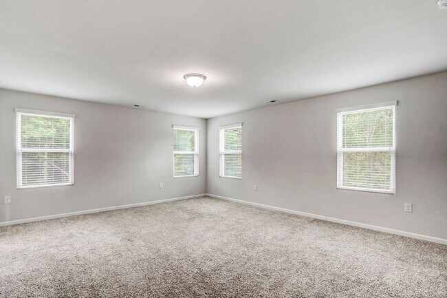 Building Photo - 205 Wilbur Lake Dr