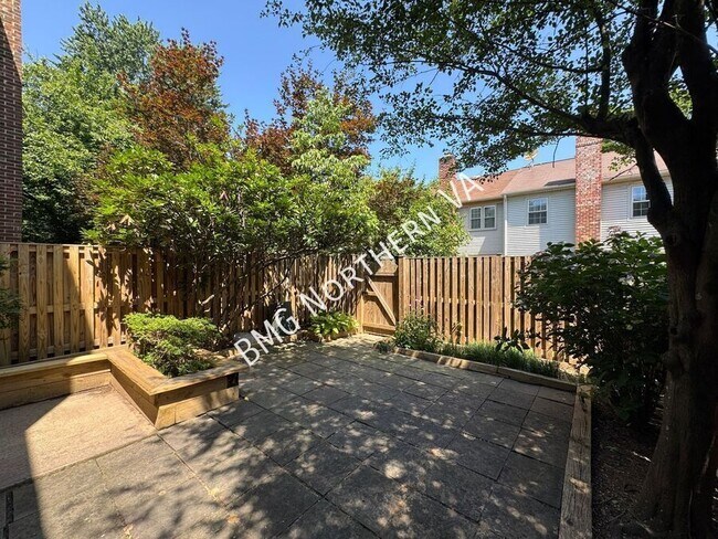 Building Photo - 9606 Scotch Haven Dr