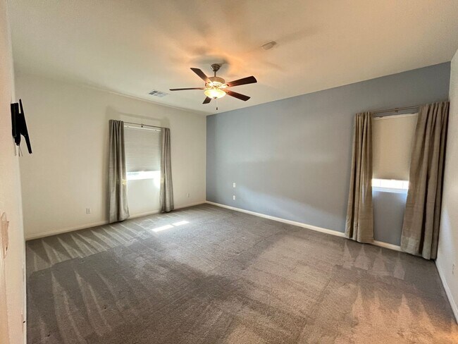 Building Photo - Lovely Single Story Home with Pool near Al...