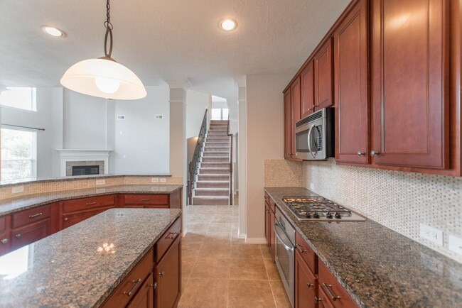 Building Photo - 9402 Empress Crossing Dr