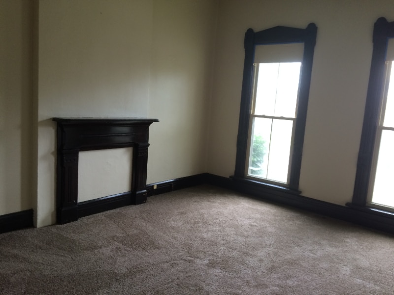 Building Photo - 227 James St