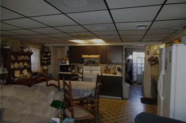 Building Photo - 9632 Groveland St