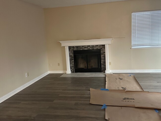 Building Photo - 355 Susan Ct