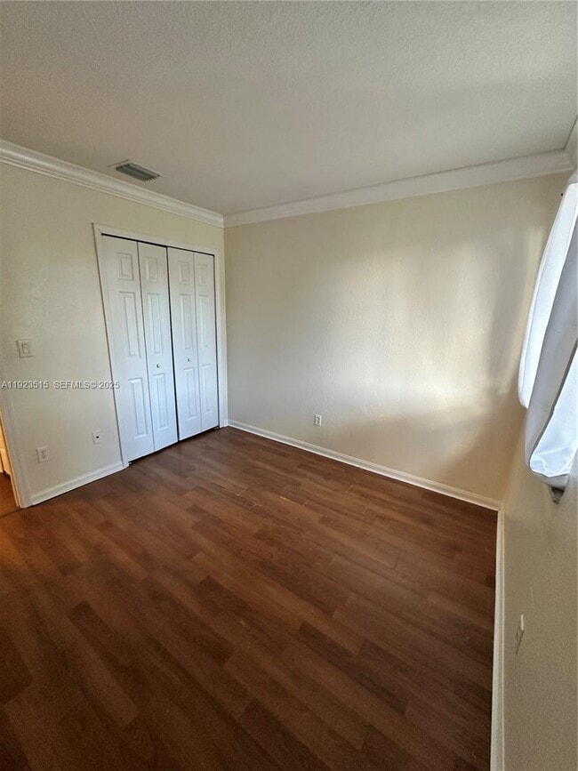 Building Photo - 2704 SE 15th Pl