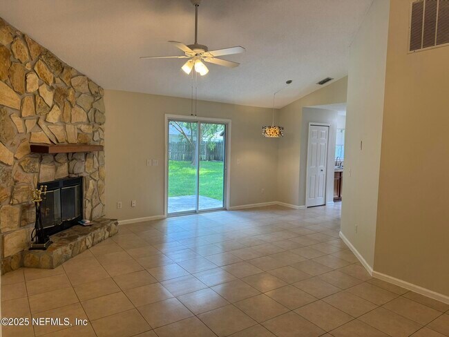 Building Photo - 84042 St James Ct