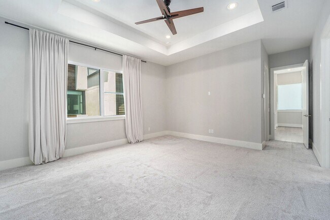Building Photo - 1507 Truxillo St