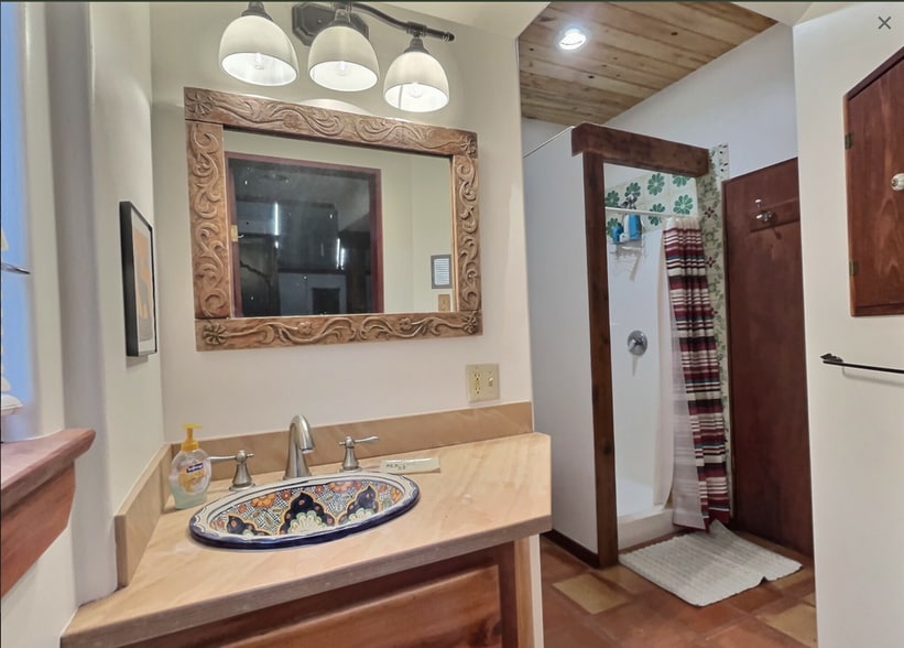 Building Photo - 29 Las Animas Rd