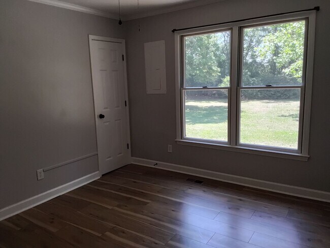 Building Photo - 4331 NC-24