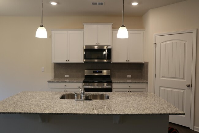 Building Photo - 257 Yaupon Trail