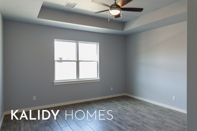 Building Photo - 1796 Salma Rd