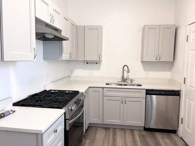 Building Photo - 778 S 400 E