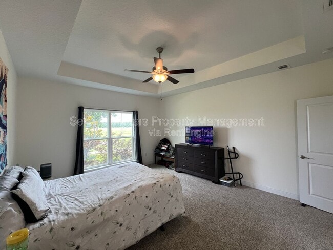 Building Photo - 4145 Grassy Run St