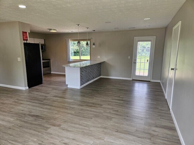 Building Photo - 7779 Cedar Wood Cir