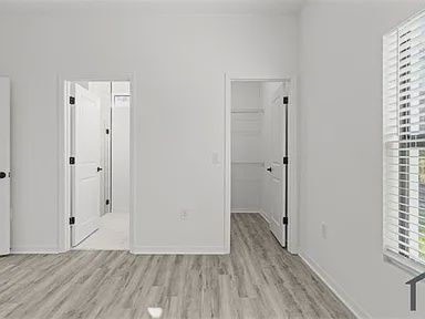 Building Photo - 1147 Edgerton Ave