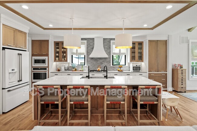 Building Photo - 3618 Graythorne Dr