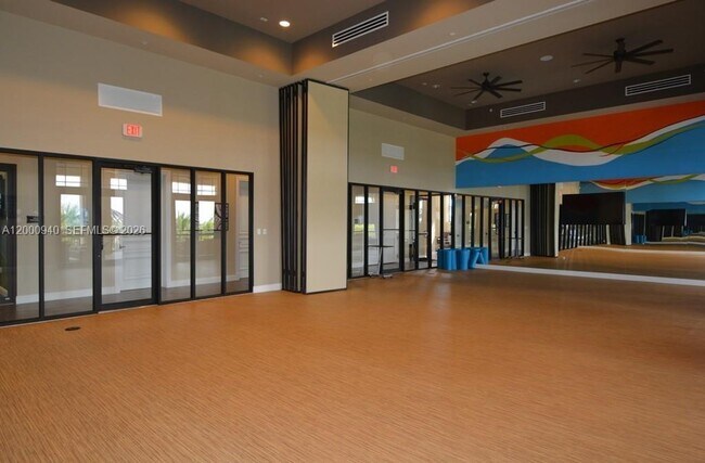 Building Photo - 8630 Lakeside Bnd