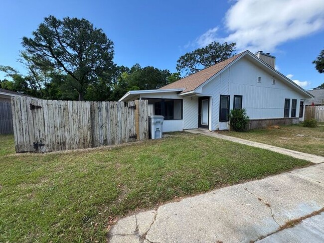 Primary Photo - Gulf Breeze - Villa East - 3 bedroom, 2 ba...