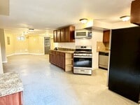 Building Photo - 2 Bed 1 Bath Adams Morgan