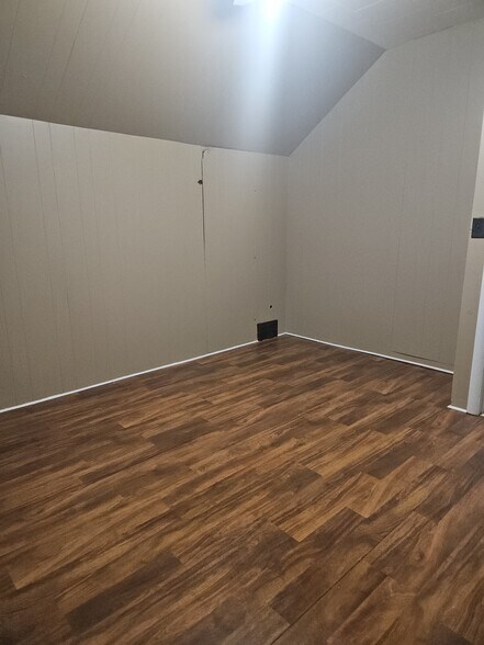 Building Photo - 1662 Saint Agnes Ave