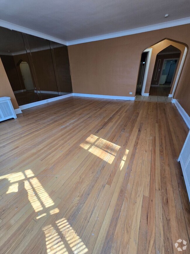 Building Photo - Chatham Properties LLC