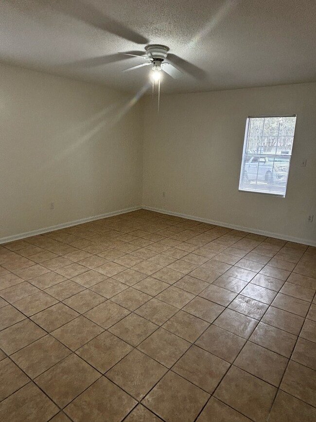 Building Photo - 179 Cherokee Cir