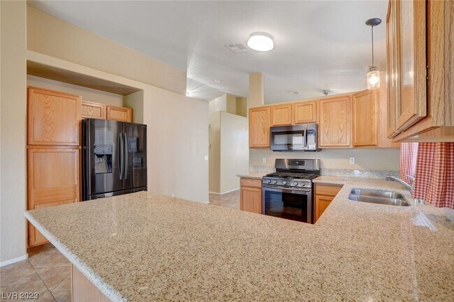 Building Photo - 7865 Blue Charm Ave
