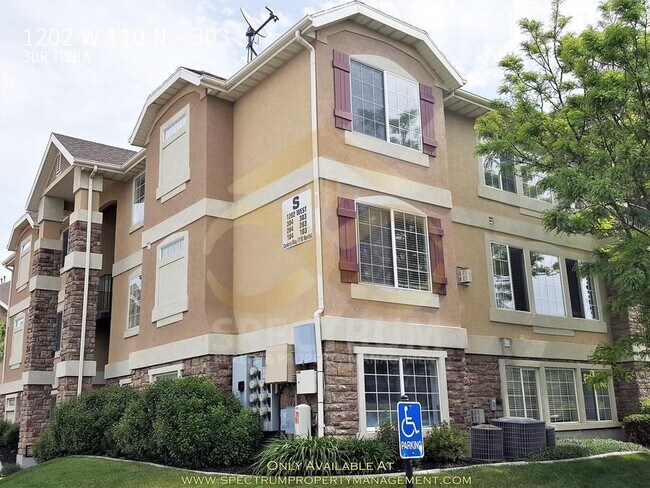 Primary Photo - 1ST MONTH RENT FREE! Remodeled 3 Bd/2 Ba C...