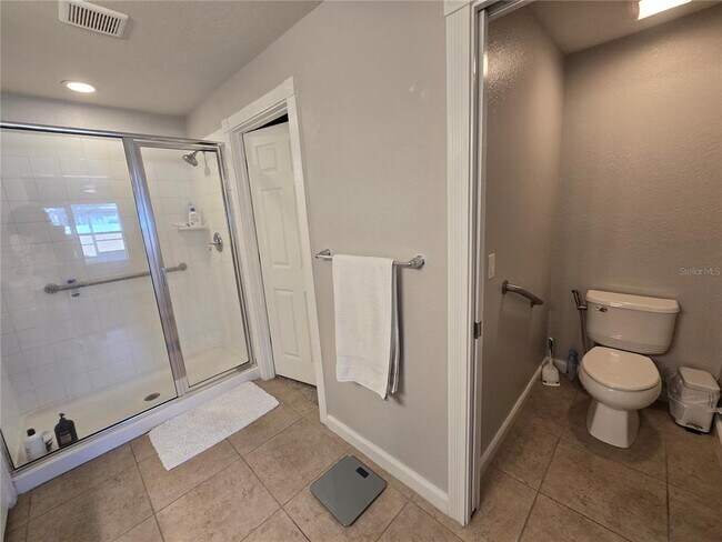 Building Photo - 11895 Iselle Dr