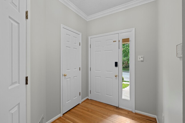 Building Photo - 7 Willwood Ct