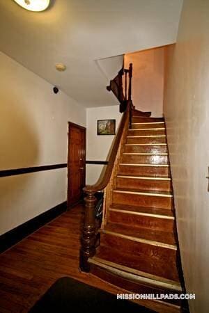 Building Photo - 121 George St