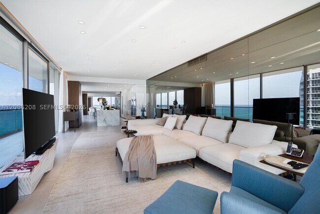 Building Photo - 10203 Collins Ave