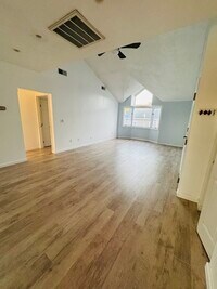 Building Photo - 140 Quincy Ave