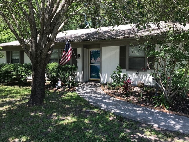 Building Photo - 390 Powderhorn Rd