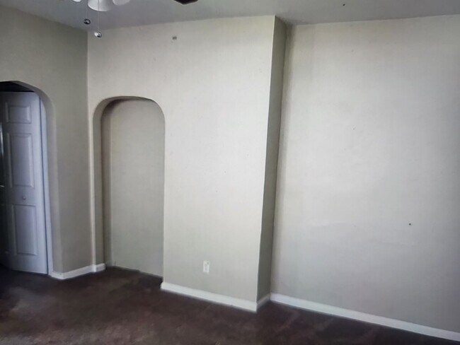 Building Photo - Charming two Bedroom in Sharpsburg - Conve...