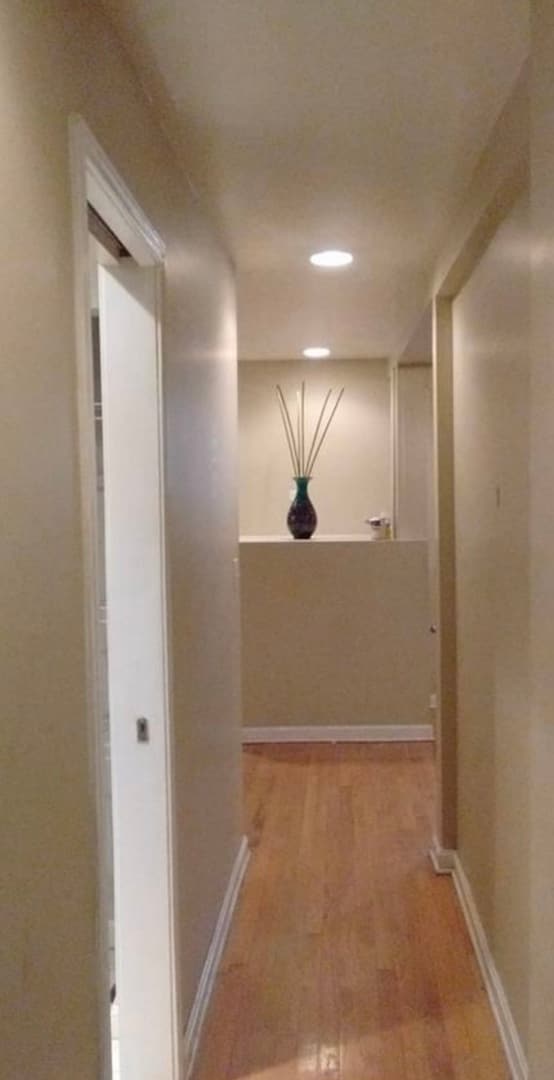 Building Photo - 24 S Leavitt St