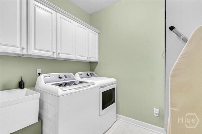 Building Photo - 52 Monastery Rd