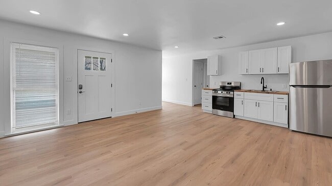 Building Photo - Newly remodeled 3BD 2BA Home in Waco - Near Baylor University