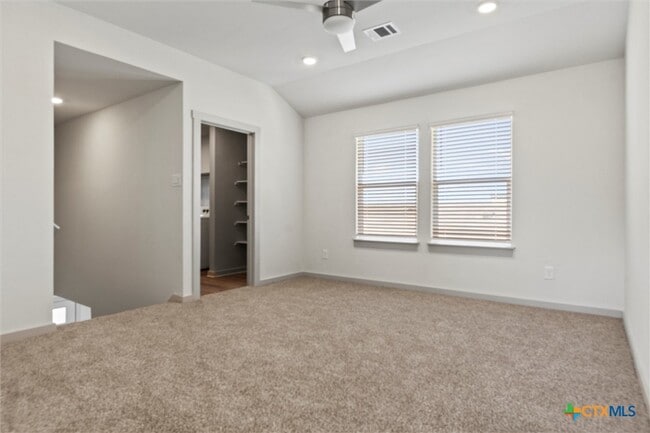 Building Photo - 530 Wilshire Rd