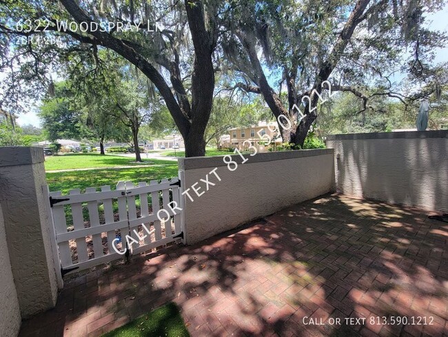 Building Photo - Spacious Temple Terrace Townhome