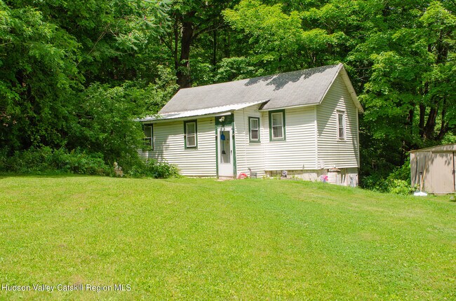 Building Photo - 1620 Columbia Turnpike