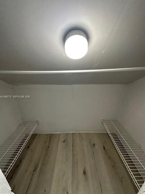 Building Photo - 274 E 9th St