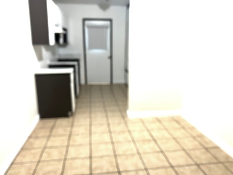 Primary Photo - 14714 Strathern St