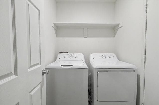 Building Photo - 2313 Becard Dr