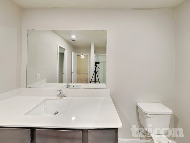 Building Photo - 837 Mallorie Ln