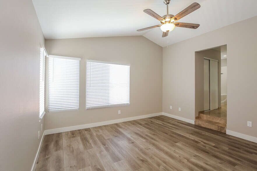 Building Photo - 1732 Blanchard Dr