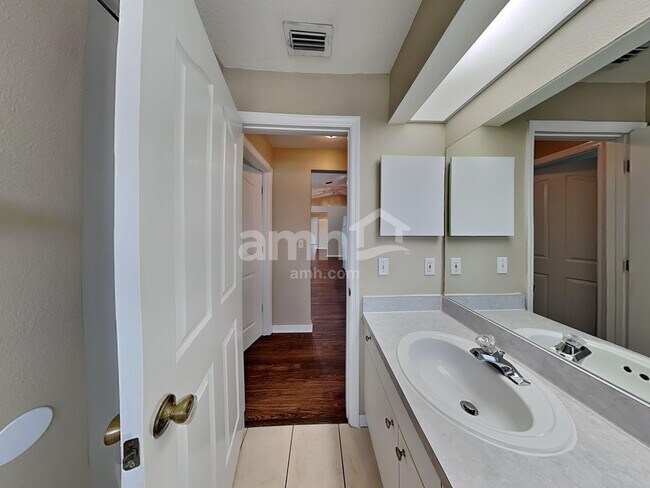 Building Photo - 6744 66th Ave E